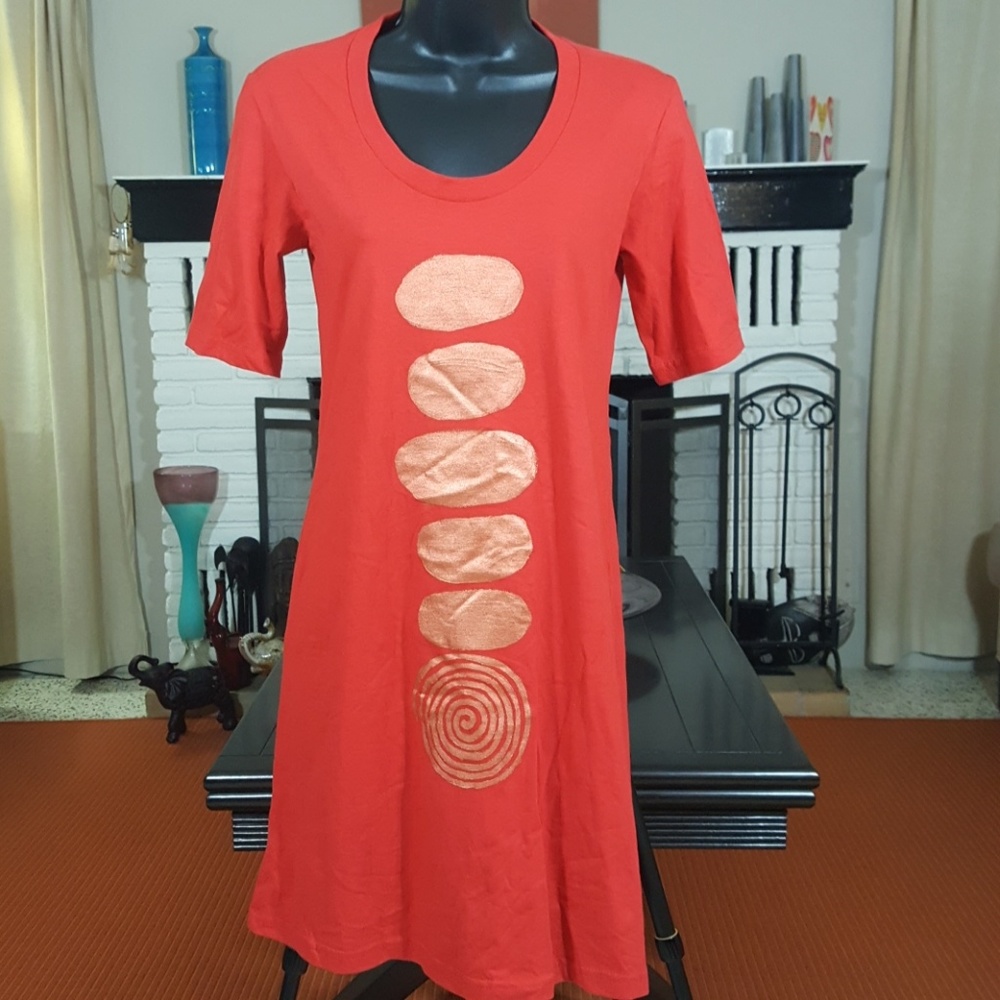 Aku/Akwa red scoop neck tee dress